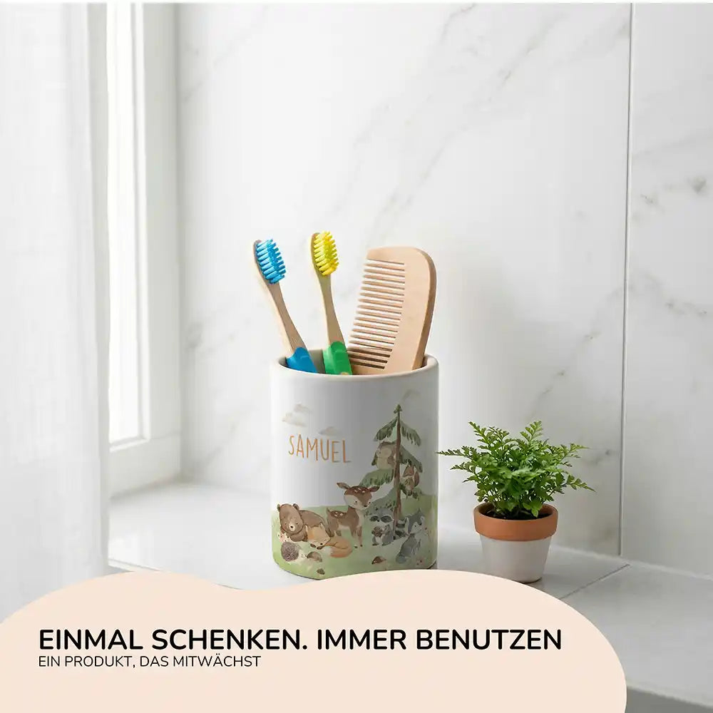 Personalisierter Stiftehalter Waldszene V - Geschenk zur Einschulung mit Namen